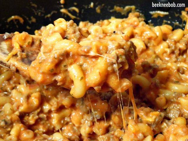 RECIPE: 4 Ingredient Tuna Noodle Casserole - BeeKneeBob